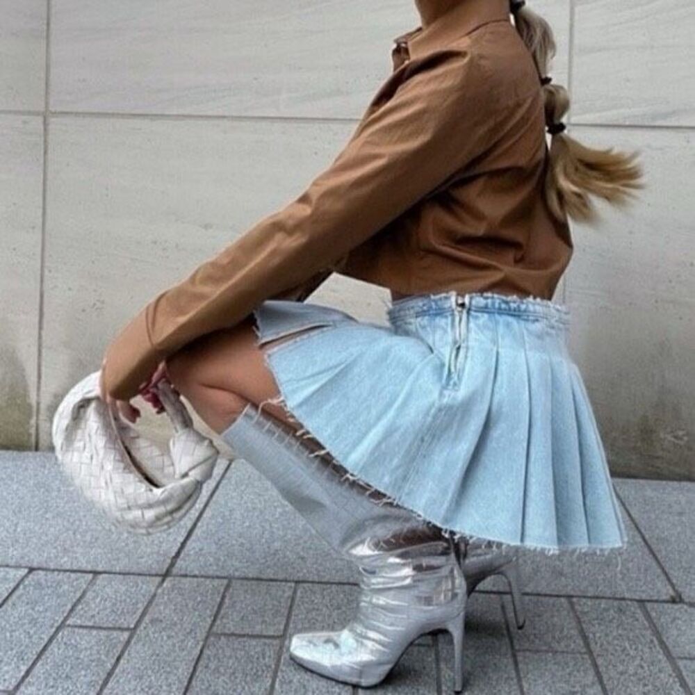NWT Zara Gorgeous L Low Rise Pleated Destroyed Frayed Hem Blue Denim Mini Skirt